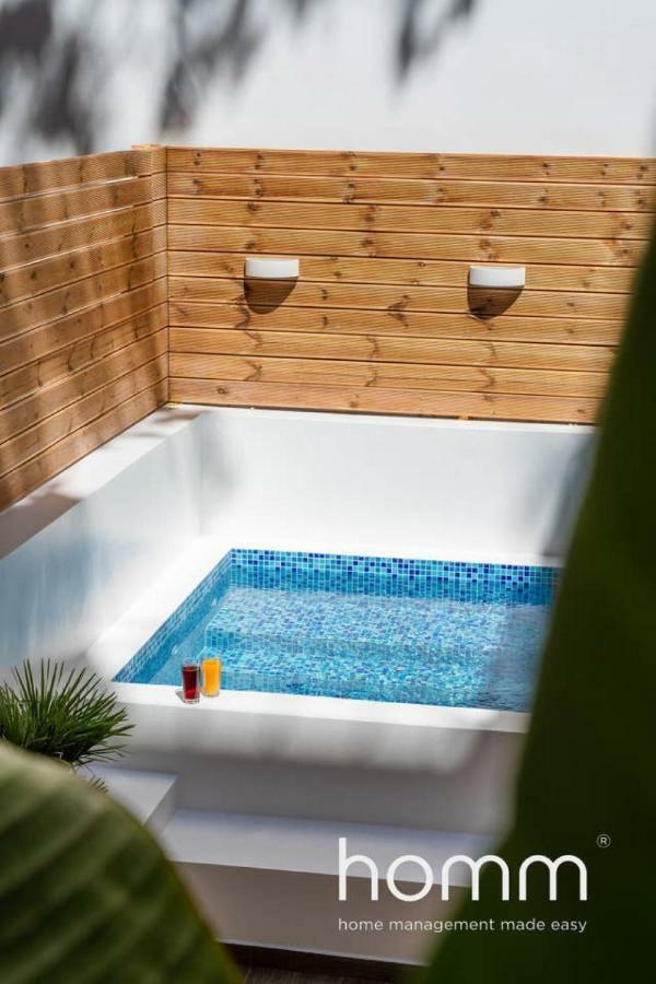 Nemeseos Ground Floor Homm Apartment With Roof Garden And Wading Pool 아테네 외부 사진