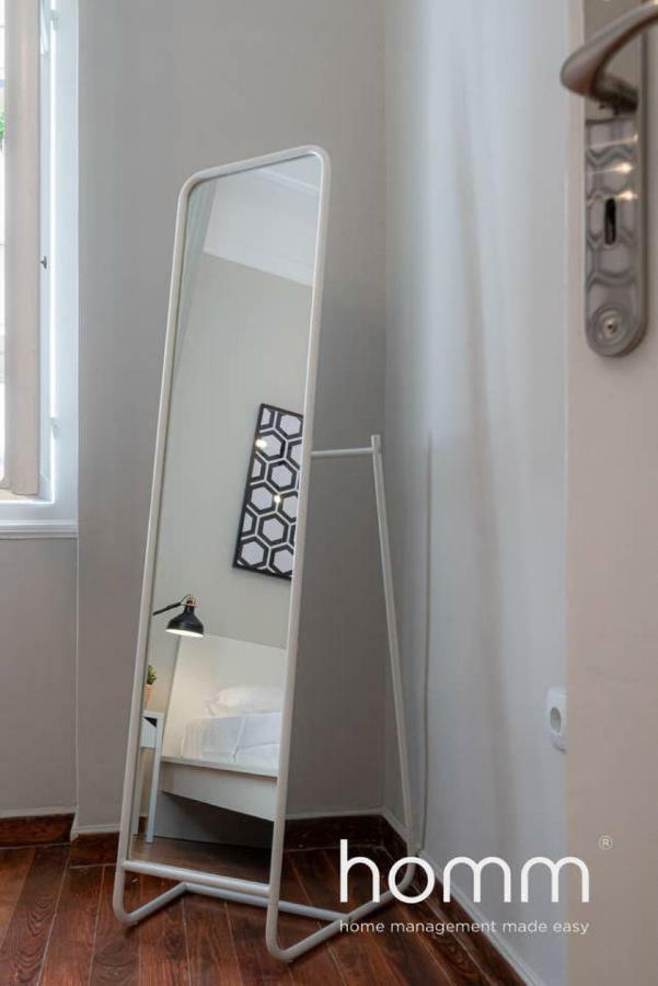 Nemeseos Ground Floor Homm Apartment With Roof Garden And Wading Pool 아테네 외부 사진
